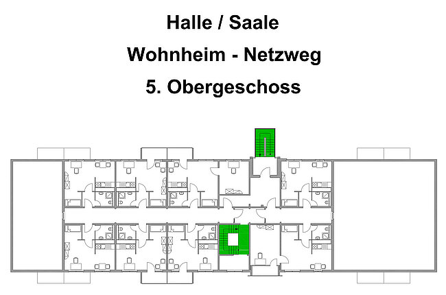 "Grundriss des 5. Obergeschosses des Wohnheims Netzweg in Halle/Saale. Dargestellt sind die Zimmer, Flure und Gemeinschaftsräume. Zwei Bereiche sind grün markiert, möglicherweise als Highlights oder wichtige Bereiche."