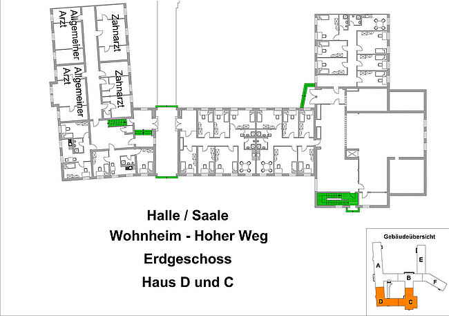 "Grundriss des Erdgeschosses des Wohnheims 'Hoher Weg', Häuser D und C. Dargestellt sind Zimmer, Allgemeinräume, Sanitäranlagen und Flure. Grüne Markierungen zeigen die Lage von Hallen oder Sälen an. Ein kleiner Übersichtsplan zeigt die Lage der Häuser A bis F."